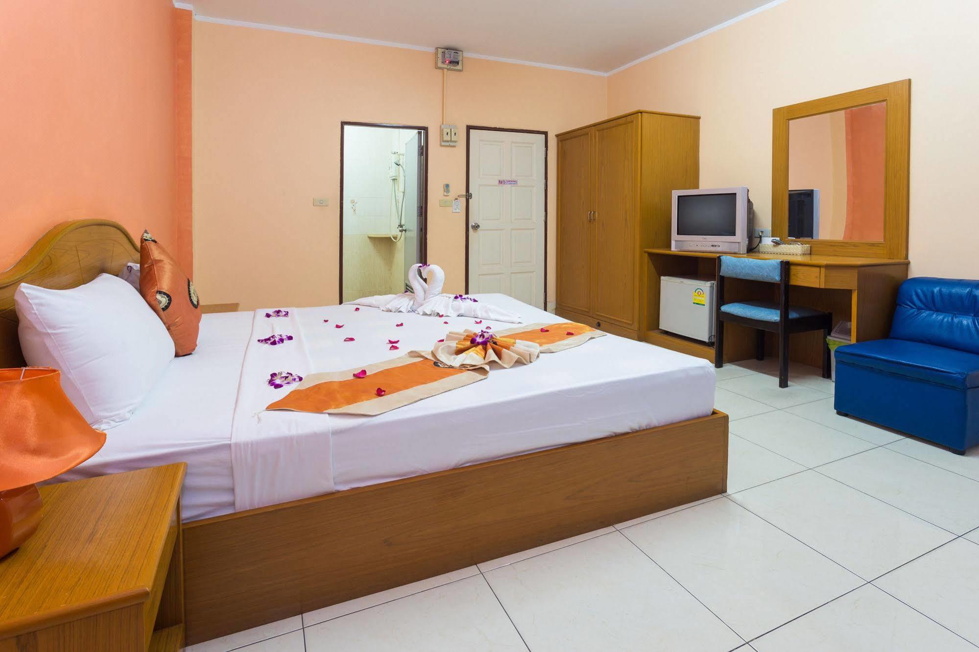 Guesthouse Belvedere Patong ภายนอก รูปภาพ
